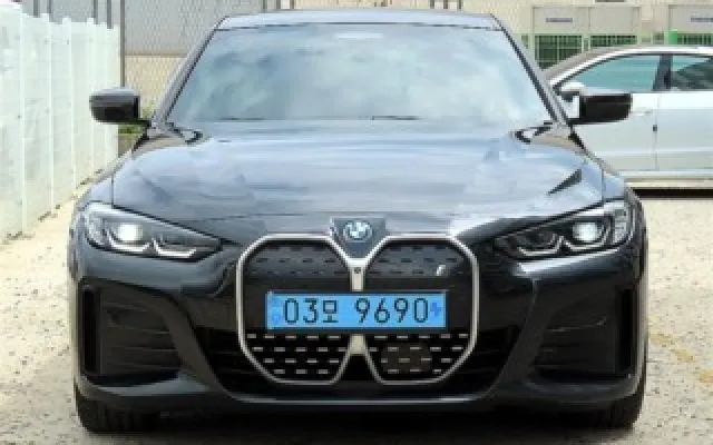 인천사회초년생차 i4 eDrive 40 매물 사진 18 - 2022/06 163,993km